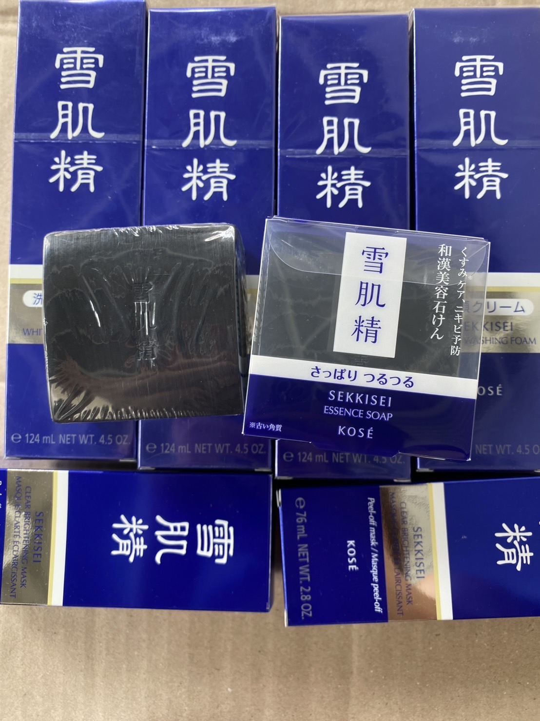 Kose Sekkisei essence Soap 120g. สบู่ดำ จากโคเซ่ (1ชิ้น)