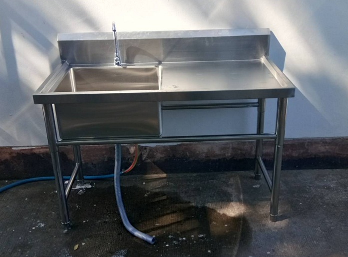 ซิงค์ล้างจานสแตนเลส 1 หลุมมีที่พักจานขวา รุ่น：SWBC-1268R