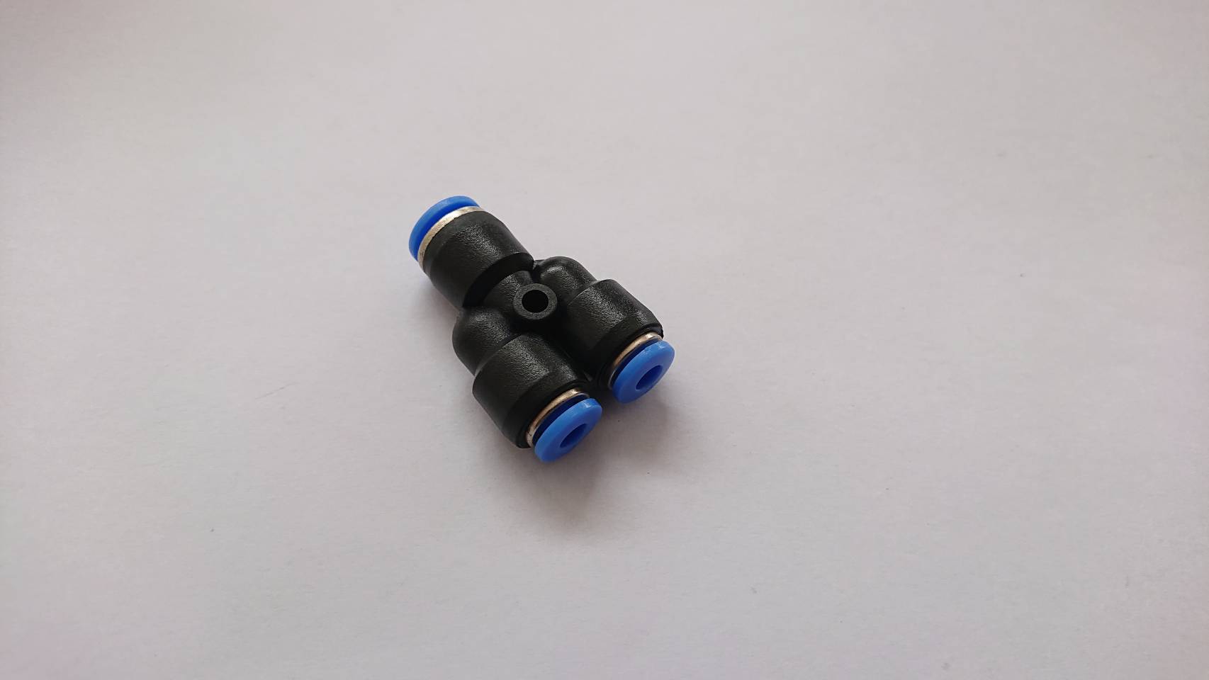 ข้อต่อลมสามทาง PW6,8,10,12-mm.-สามทาง ฟิตติ้งสายลม 3 Way Fitting