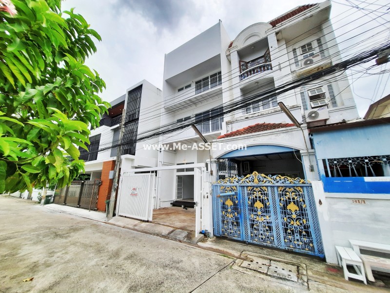 ขายและเช่า ทาวน์โฮมใกล้รถไฟฟ้า ย่าน สุทธิสาร ห้วยขวาง ประชาราษฎร์บำเพ็ญ : ถ.สุทธิสาร ซ.อุดมเกียรติ : 3 ชั้น 25.5 ตารางวา