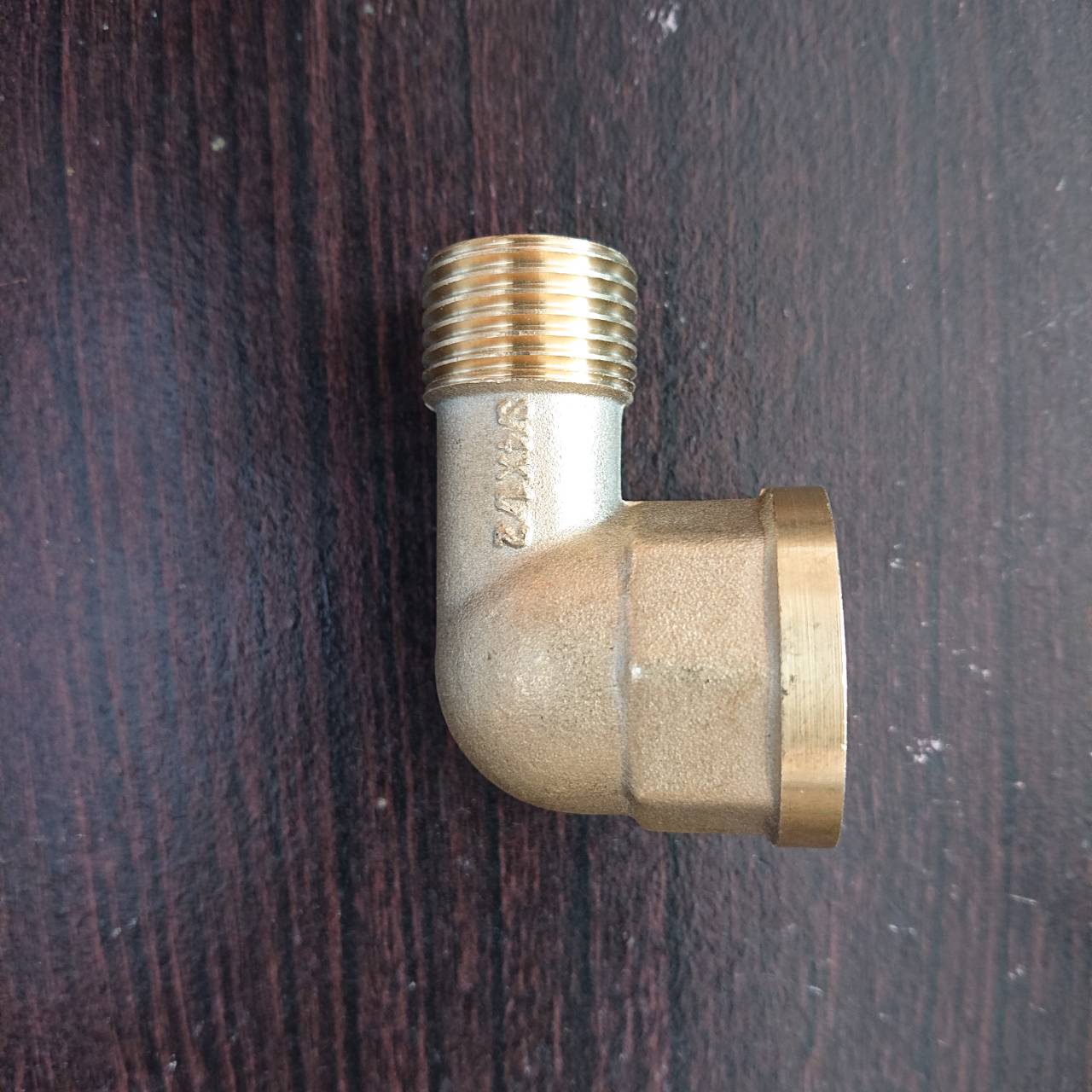 ทองเหลือง ข้องอเกลียวใน6หุน เกลียวนอก4หุน #060498