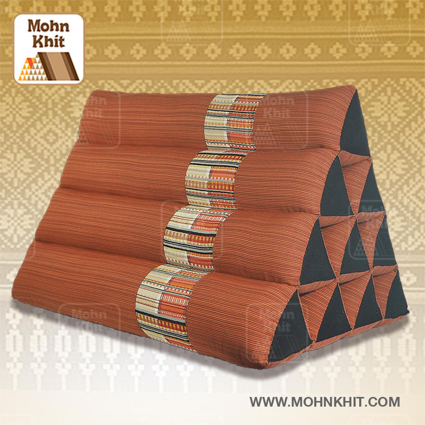 หมอนสามเหลี่ยม10 ช่องจัมโบ้ผ้าแคนวาสใยสังเคราะห์ 55cmx38cmx40cm// Triangle synthetic fibersTraditional Floor Cushions