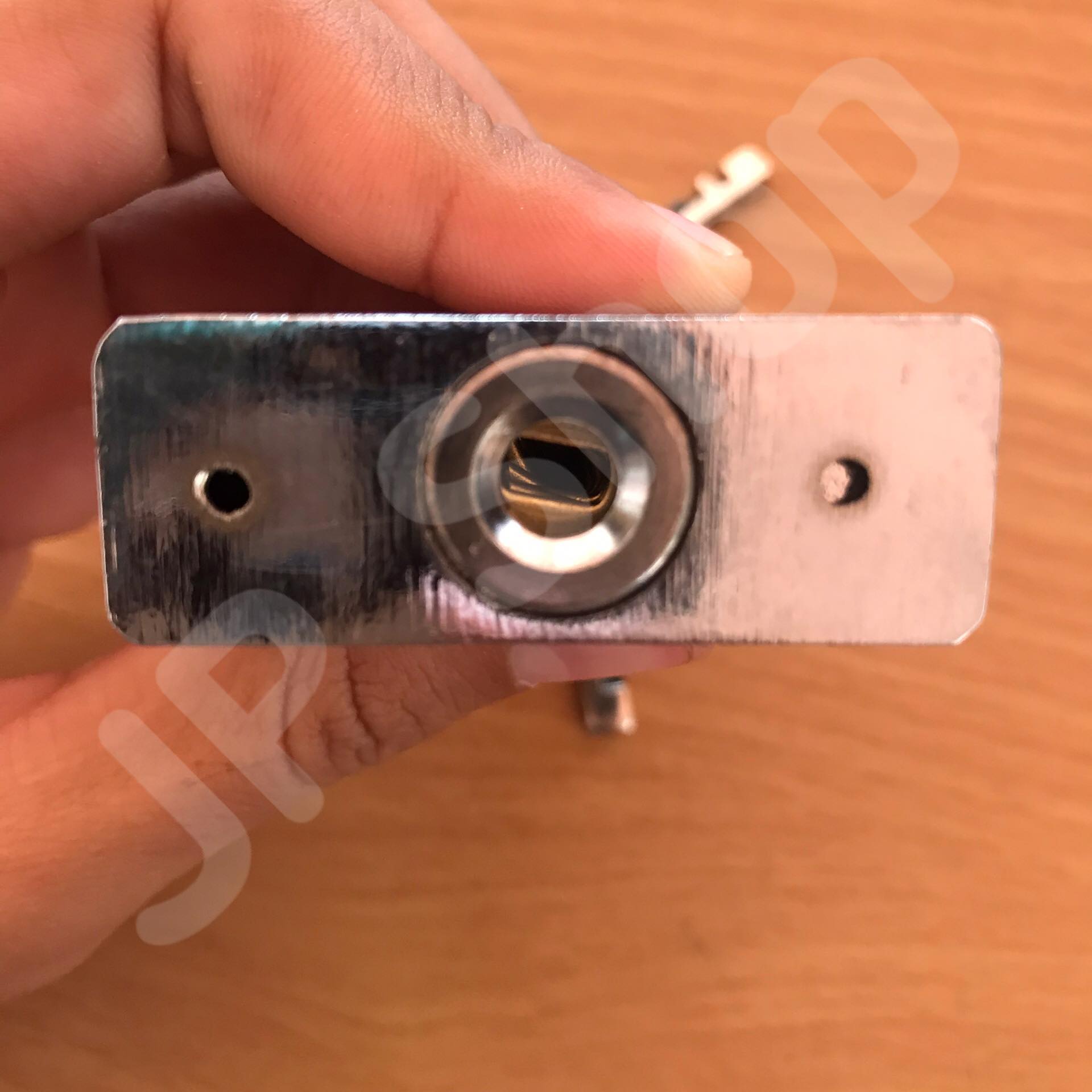 กุญแจล็อคบ้าน ล็อคครัว ล็อคอเนประสงค์ 50 มม. ล็อคแน่นหนา คงทน ราคาถูก สนใจสั่งซื้อได้เลย ห่วงยาว #903