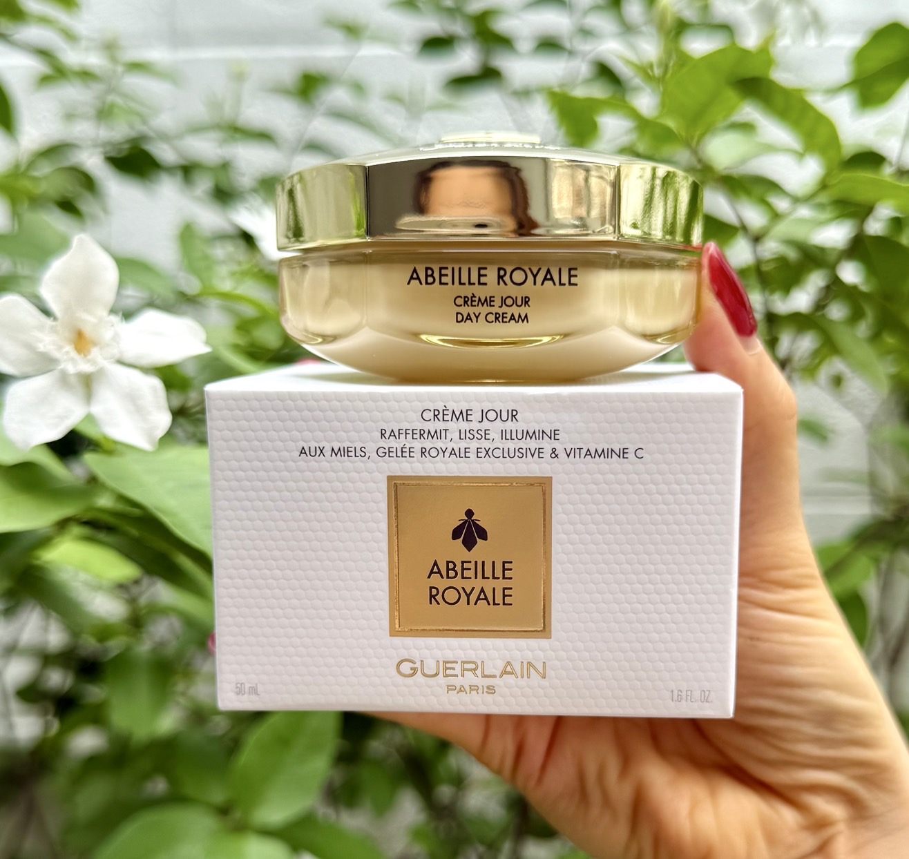 ครีมบำรุงผิวกลางวัน Guerlain Abeille Royale Honey Treatment Day Cream 50ml.