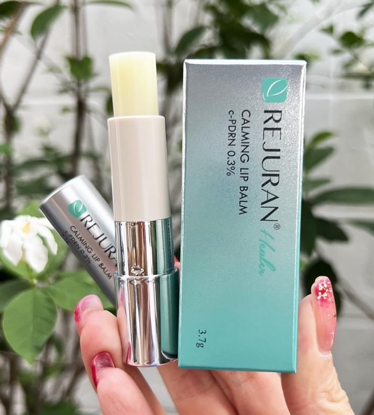 REJURAN Healer Calming Lip Balm 3.7g. เรจูรัน ลิปบำรุงริมฝีปาก