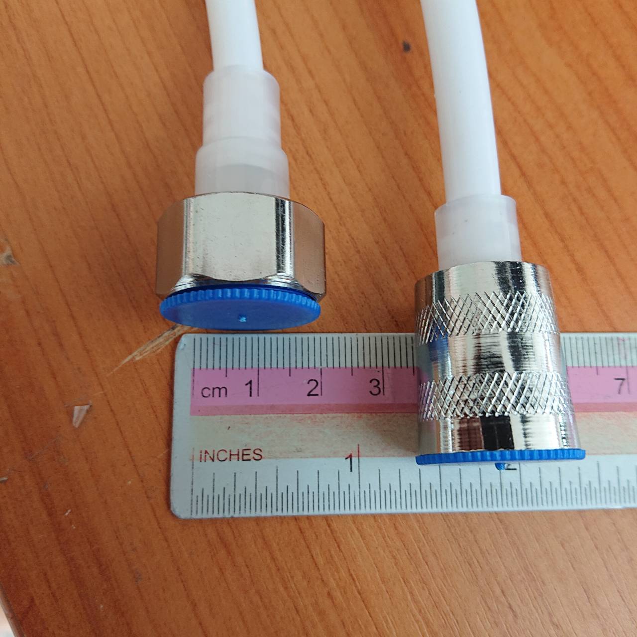 สายสปริงสีขาว สายน้ำดีสปริง สายฉีดชำระสปริง หัวสแตนเลส 304 เกลียวใน4หุน ยาว 2 ม.#54200