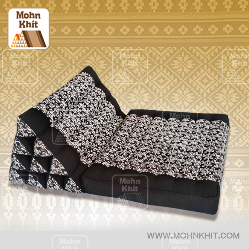 หมอนสามเหลี่ยมผ้ากราฟฟิค 10ช่องติดเบาะ 1 พับ 50x76x35Cm Tri-angle Khit kapok 100%Traditional Floor Cushions 10 holes with 1part of mattress. สำเนา