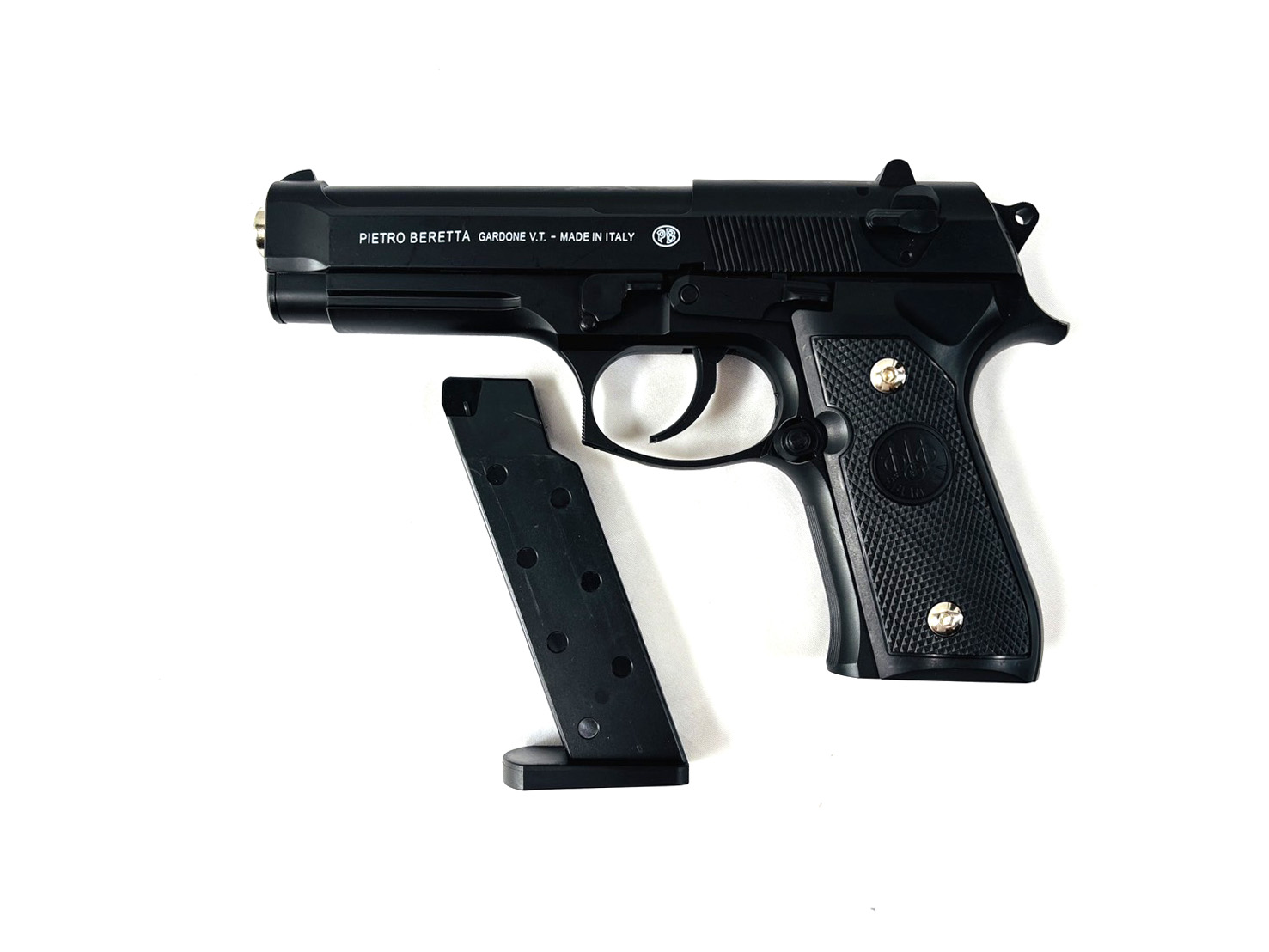 ปืนอัดลมสั้น รุ่น Beretta ระบบชักยิงทีละนัด