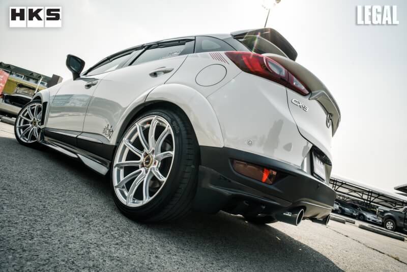 ท่อ HKS Legal Carbon สำหรับ CX-3