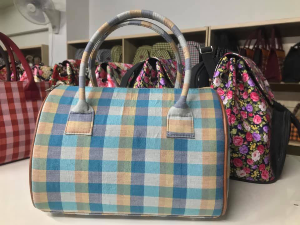 กระเป๋าขาวม้า,กระเป๋าผ้าขิด กระเป๋าถือ กระเป๋าหิ้ว 12x23x23 Cm//Khit Bag, Tote Bag, Tote Bag