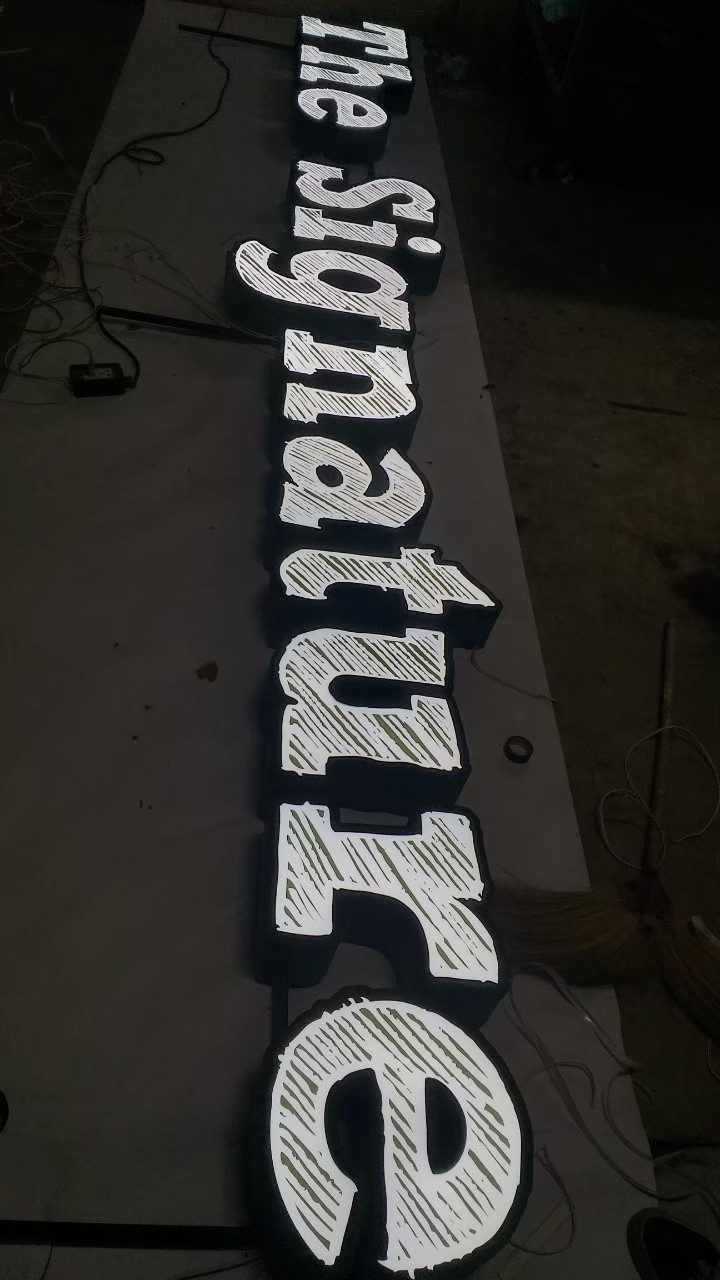 งานป้ายกล่องไฟ