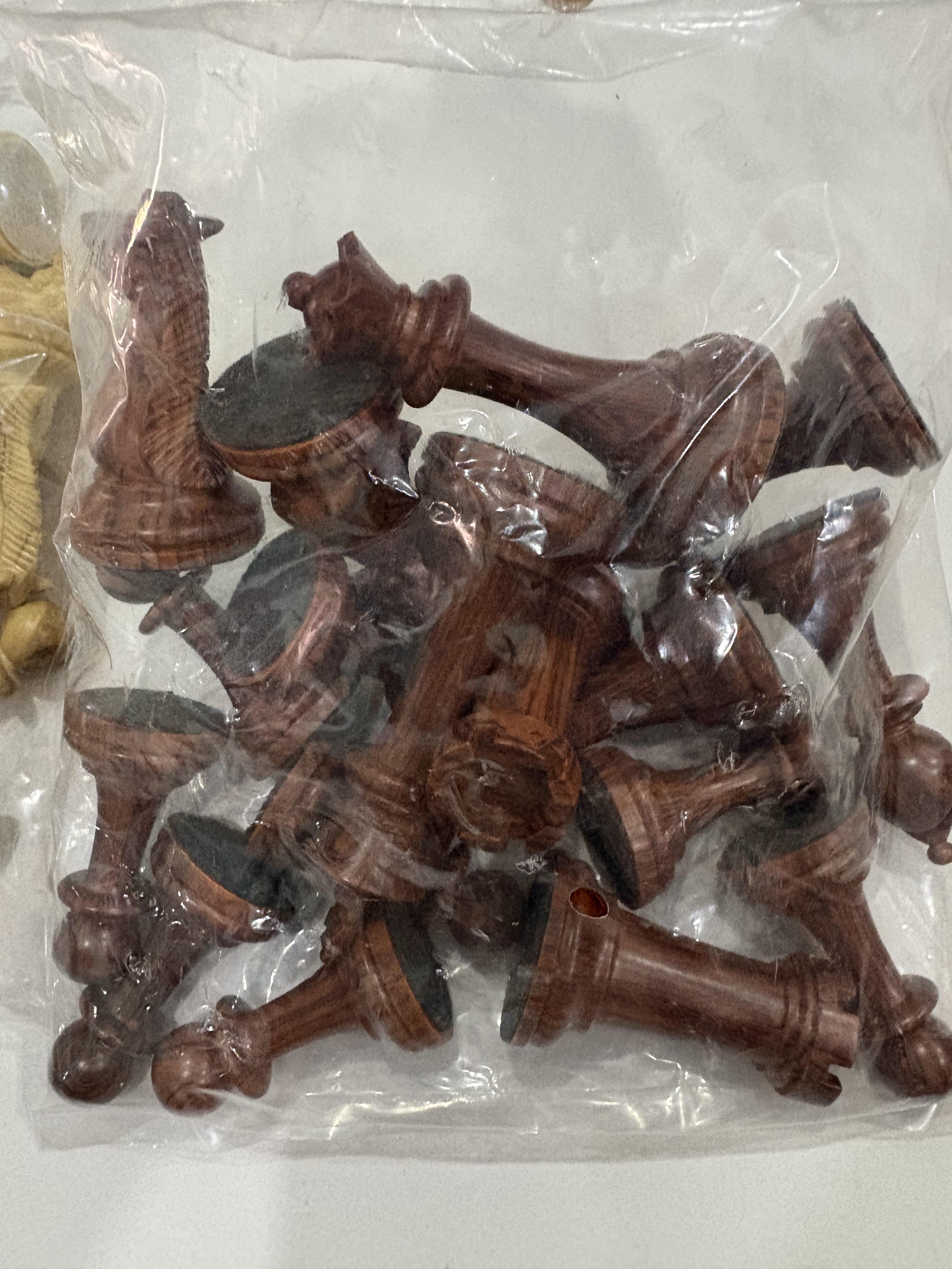 3 1/2" Staunton Series Chess Pieces - Wood Grain ตัวหมากรุกสากลสตอนตัน(ลายไม้)