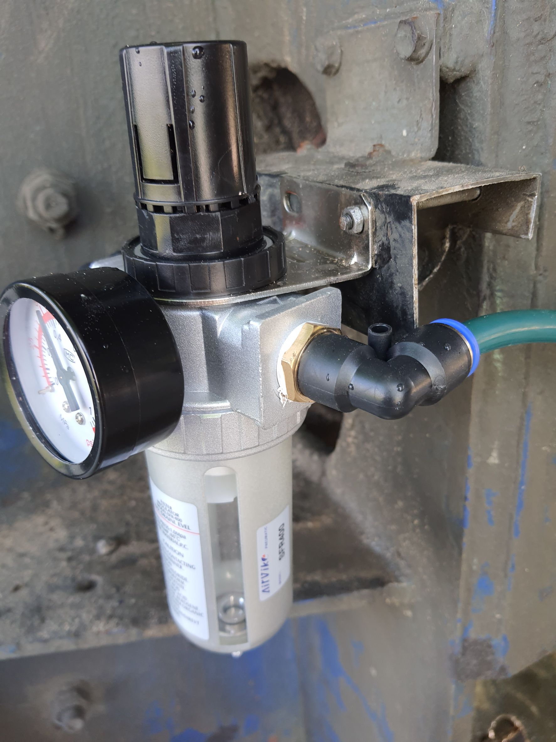 กรองดักน้ำ ขนาด 1/2." ( 4 หุน) AW4000-04 สนใจสั่งซื้อได้เลยยยย #2033