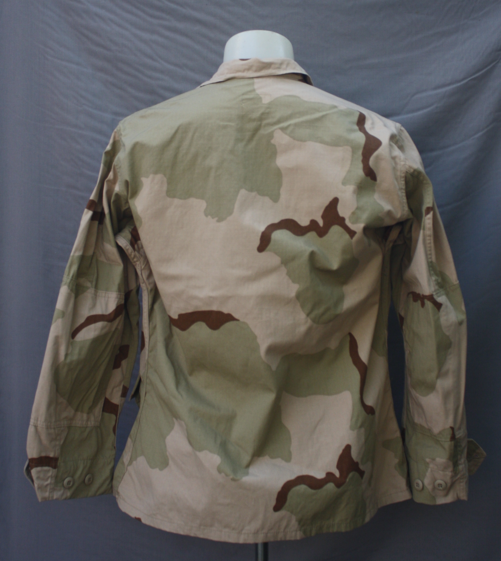 เสื้อทหารสหรัฐ ลายพรางสามสี