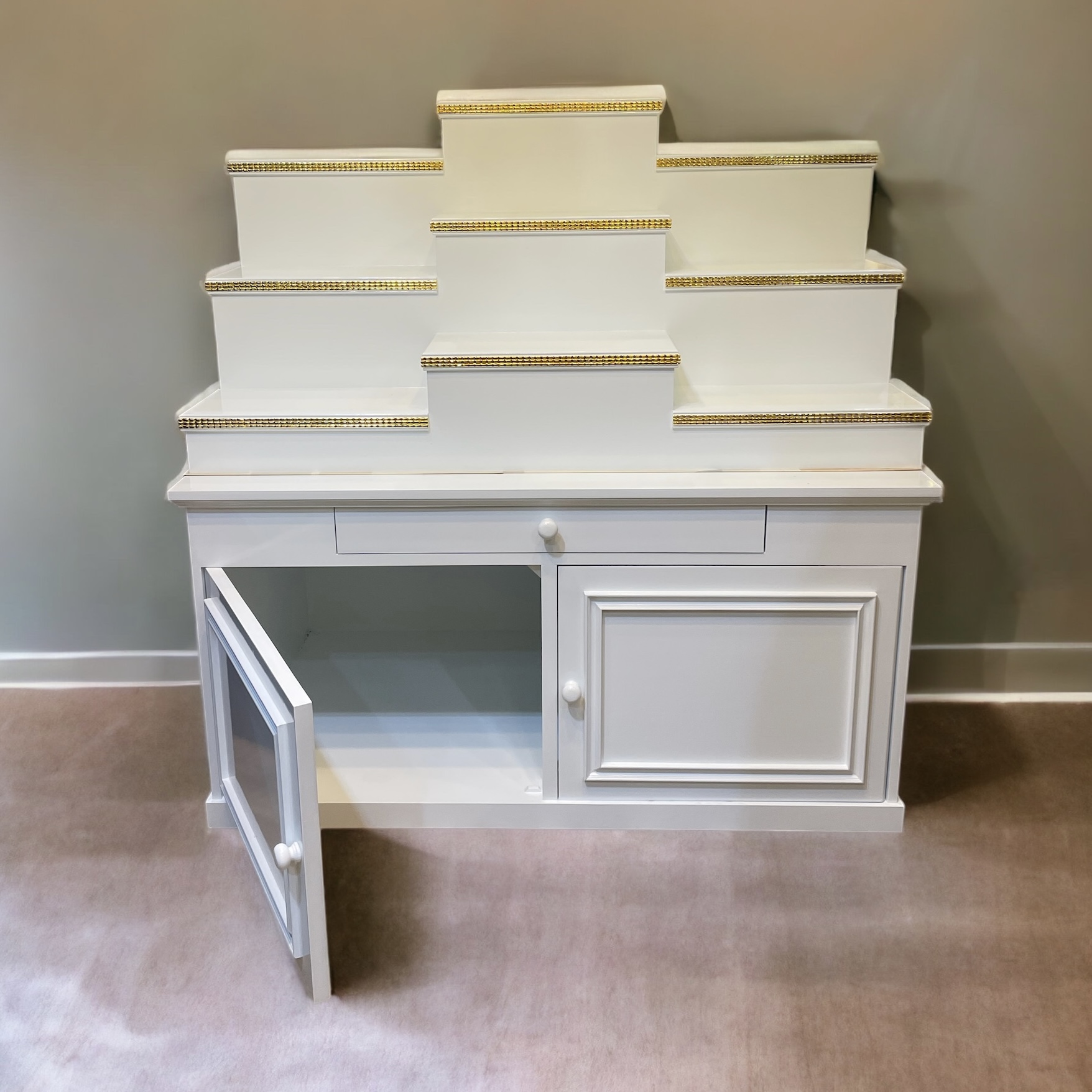 ตู้พระแบบสูง 9x8 ขั้นบันได 9 ขั้น พิกุลขาว