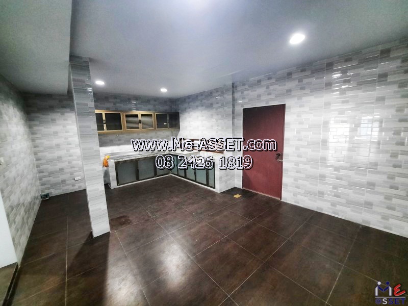 ขายและเช่าทาวน์เฮ้าส์ใกล้รถไฟฟ้า โซนปิ่นเกล้า อรุณอัมรินทร์ เชื่อมบรมราชชนนี จรัญสนิทวงศ์ ใกล้แยก 35 โบว์ รถไฟฟ้าสถานนีบางยี่ขัน เซ็นทรัลปิ่นเกล้า แบงค์ชาติ รพ.ศิริราช : มบ.ปิ่นจรัญวิลล่า : 3 ชั้น 32 ตร.วา