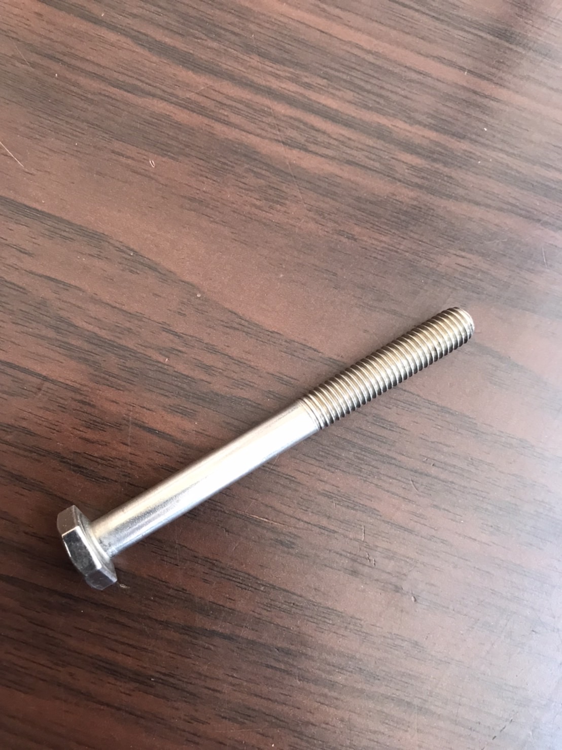 น็อตสแตนเลส หัวเหลี่ยม ขนาด M10 * 100mm #105052