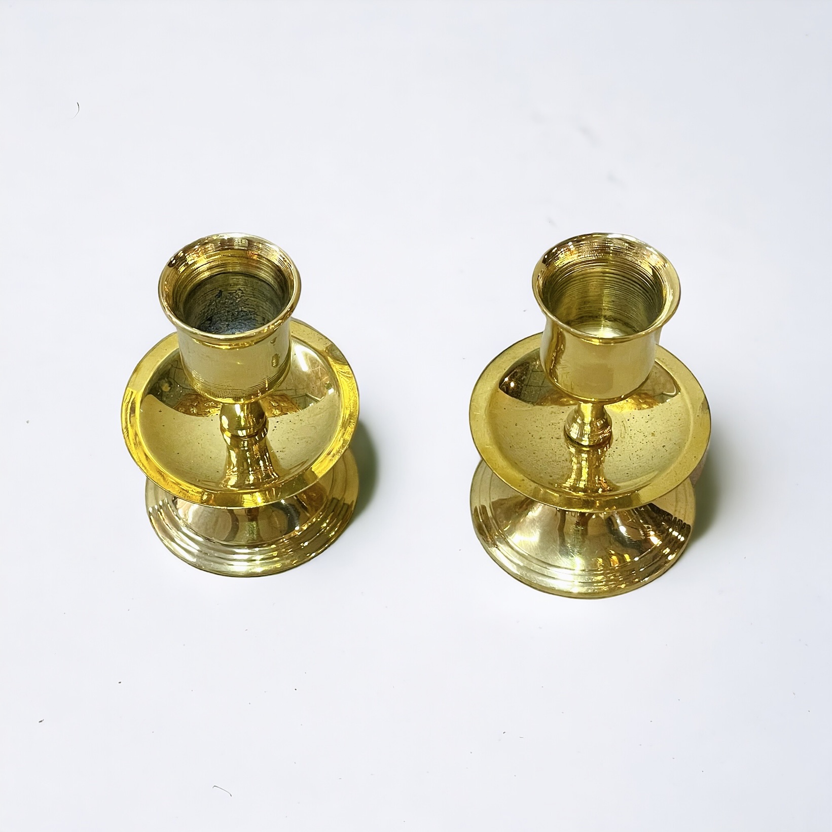 เชิงเทียนทองเหลือง เล็ก