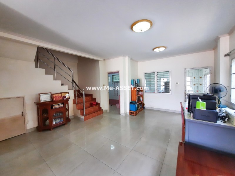 ขายบ้านแฝด ม.พิชญธารา ศาลายา ถ.เลียบคลองมหาสวัสดิ์ ต.ศาลายา อ.พุทธมณฑล นครปฐม ใกล้ ม.มหิดล / พื้นที่ 2 ชั้น 54.3 ตารางวา