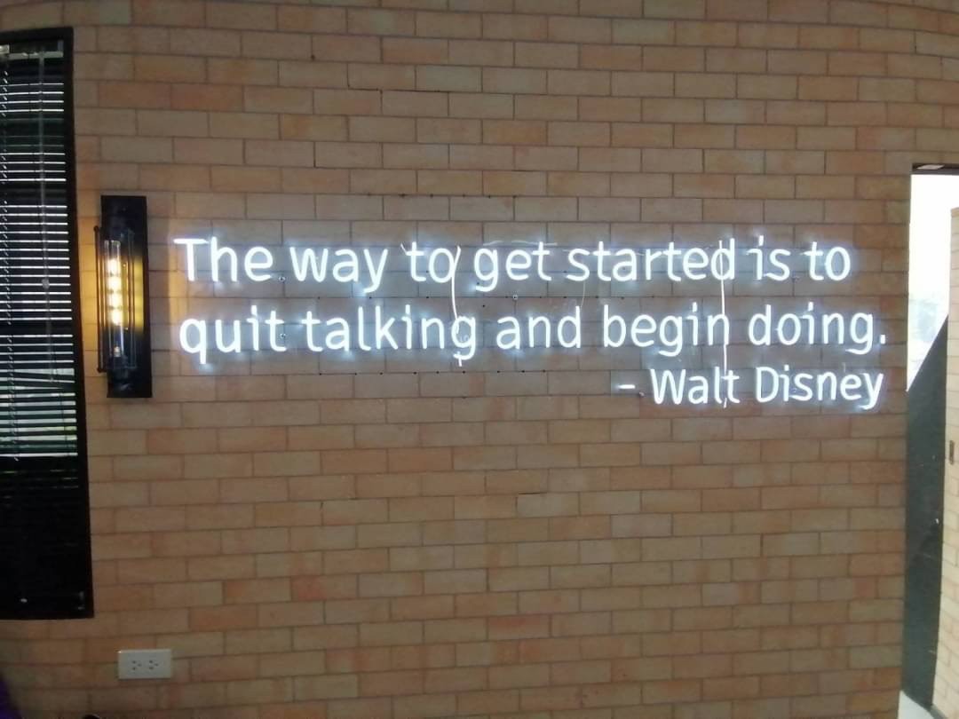 ป้ายไฟนีออน