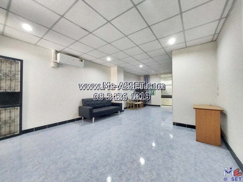 ให้เช่าทาวน์โฮม ใกล้รถไฟฟ้า ย่าน สุขุมวิท77 อ่อนนุช27 ศรีนครินทร์ สวนหลวง : ม.ควีนเพลส 4 : 3 ชั้น 17 ตร.วา