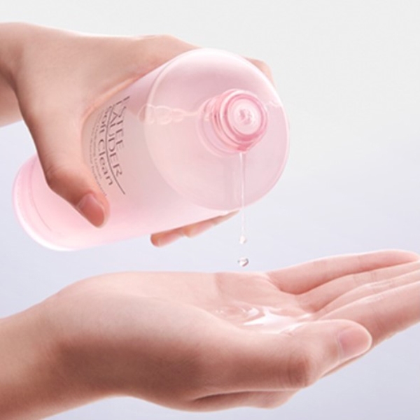 โลชั่นสำหรับผิวแห้ง Estee Lauder Soft Clean Infusion Hydrating Essence Lotion 400ml.