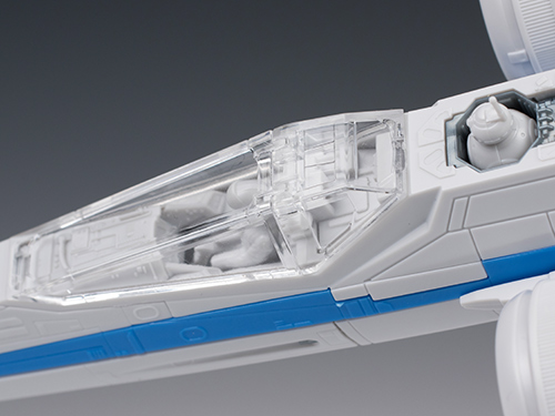 1/72 Resistance X-Wing Fighter BANDAI - Star Wars