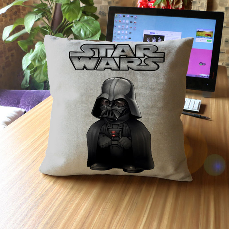 หมอน 18 นิ้ว Darth Vader - Star Wars Pillow