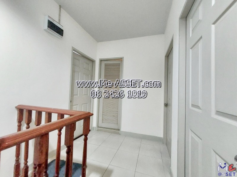 ขายทาวน์เฮ้าส์ต้นโครงการ โซนสุวรรณภูมิ-บางนา กม.18 เชื่อมลาดกระบัง บางพลี ใกล้เมกะบางนา ม.หัวเฉียว นิคมอุตสาหกรรม เดินทางสะดวก วงแหวน มอเตอร์เวย์ : มบ.นิรันดร์วิลล์ 10 : 2 ชั้น 19.5 ตร.วา