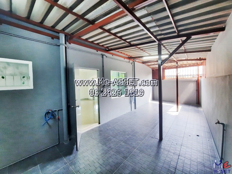 ขายทาวน์เฮ้าส์หลังริม รีโนเวทใหม่ ย่าน ท่าข้าม28 เทียนทะเล7 สะแกงาม บางขุนเทียน พระรามสอง : ม.พิศาล ท่าข้าม28 เฟส 7 : 2 ชั้น 31.3 ตร.วา