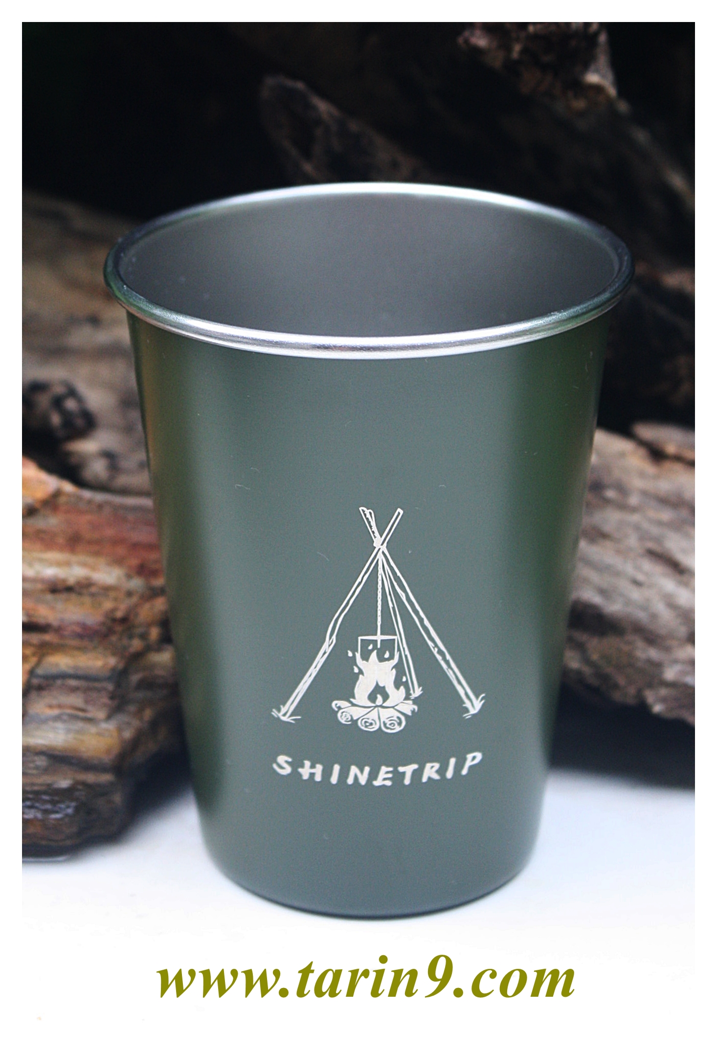 ชุดแก้ว นักเดินทาง