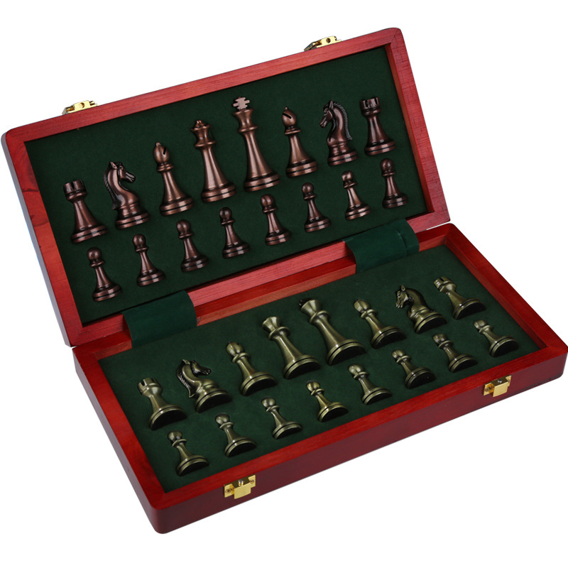ชุดหมากรุกสากลไม้พับ (ตัวMetal สีgreen bronze & red bronze) Wooden Chess Set