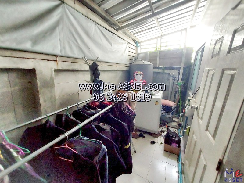 ขายทาวน์เฮ้าส์หลังริม โซนสุวรรณภูมิ-บางนา กม.18 เชื่อมลาดกระบัง บางพลี ใกล้เมกะบางนา ม.หัวเฉียว นิคมอุตสาหกรรม เดินทางสะดวก วงแหวน มอเตอร์เวย์ : มบ.นิรันดร์วิลล์ 10 : 2 ชั้น 19.5 ตร.วา