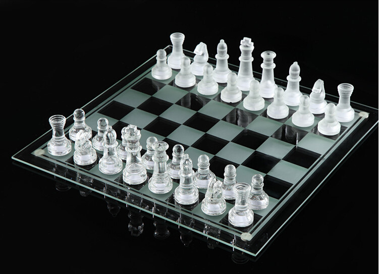 หมากรุกแก้ว Glass Chess Set