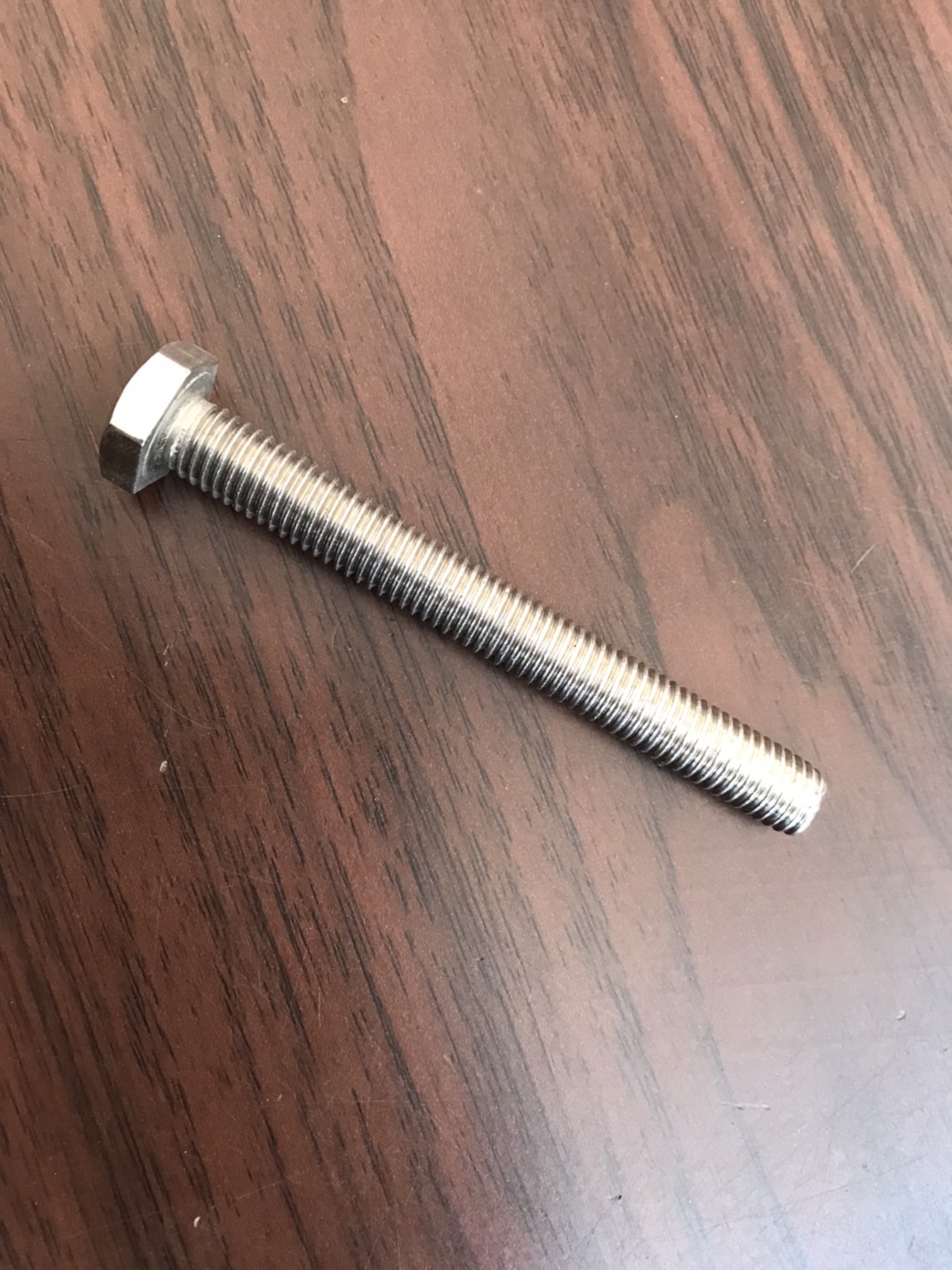 น็อตสแตนเลส หัวเหลี่ยม ขนาด M10 * 90mm #105051