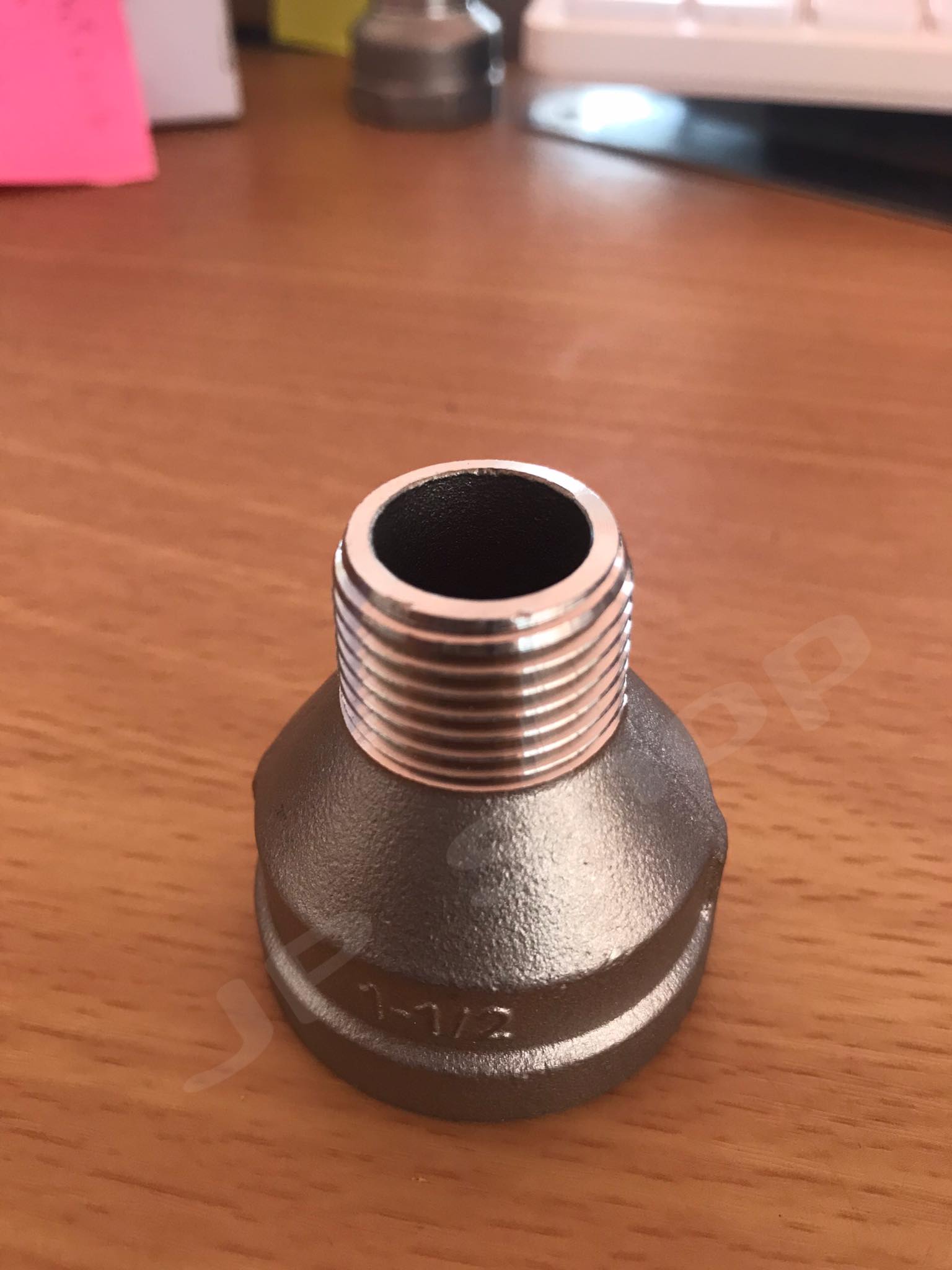 ข้อต่อตรงเกลียวในขนาด 1" เกลียวนอก4หุน สแตนเลส304 #25415