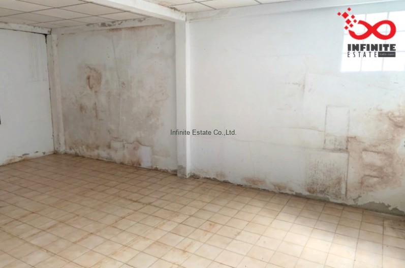 ขายบ้านเดี่ยว ถ.กรุงเทพกรีฑา ซ.นักกีฬาแหลมทอง 38 แขวงสะพานสูง เขตสะพานสูง กรุงเทพ / พื้นที่ 2 ชั้น 56 ตารางวา