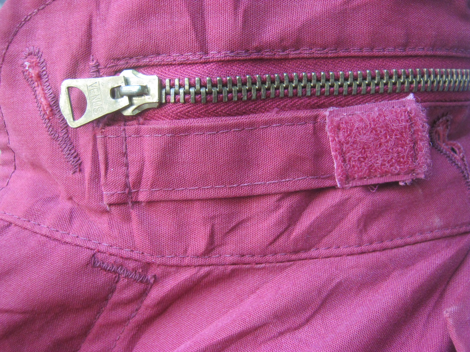 เสื้อทหาร M65 สีแดง