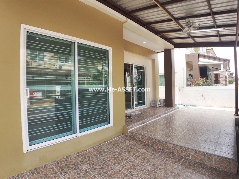 ขายบ้านแฝด ม.นลินวิลล์พลัส ถ.เคหะร่มเกล้า แขวงสะพานสูง เขตสะพานสูง กรุงเทพ / พื้นที่ 2 ชั้น 39 ตารางวา