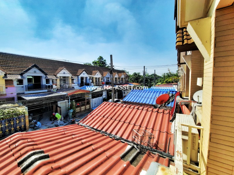 ขายทาวน์เฮ้าส์ ย่าน เคหะร่มเกล้า ราษฎร์พัฒนา น้อมเกล้า : พูนสินธานี 3 / 2 ชั้น 17 ตารางวา