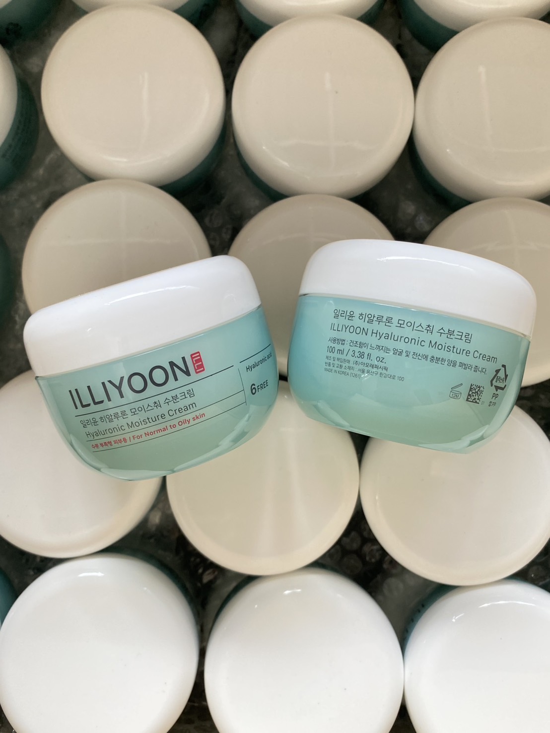รุ่นไม่มีกล่อง ILLIYOON Hyaluronic Moisture Cream 100ml. (1กระปุก) ครีมบำรุงผิวหน้า สูตรไฮยาลูรอนิก