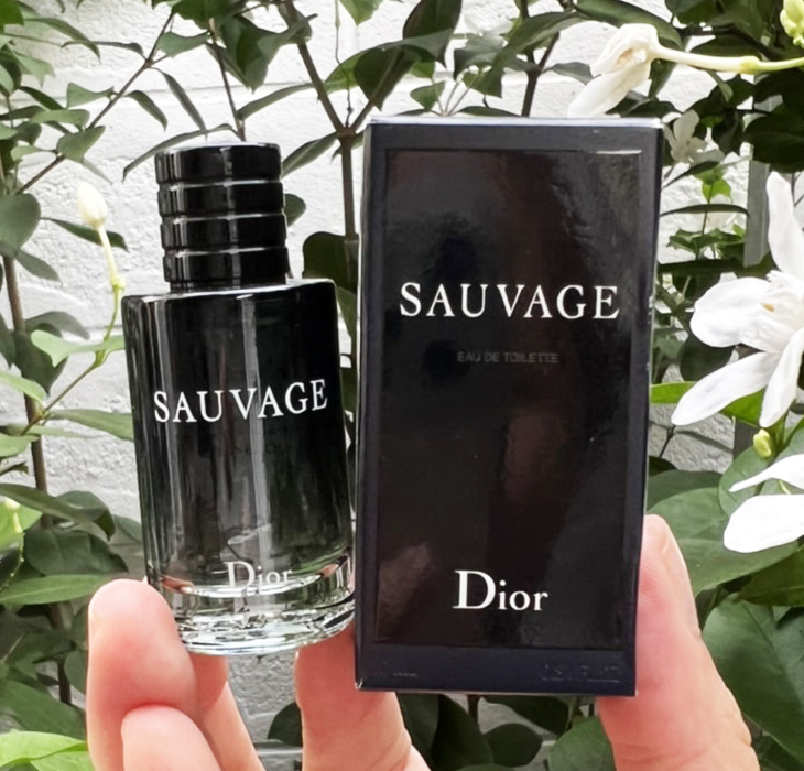 น้ำหอมแบบแต้ม Christian Dior Sauvage Eau De Toilette 10ml. ของแท้