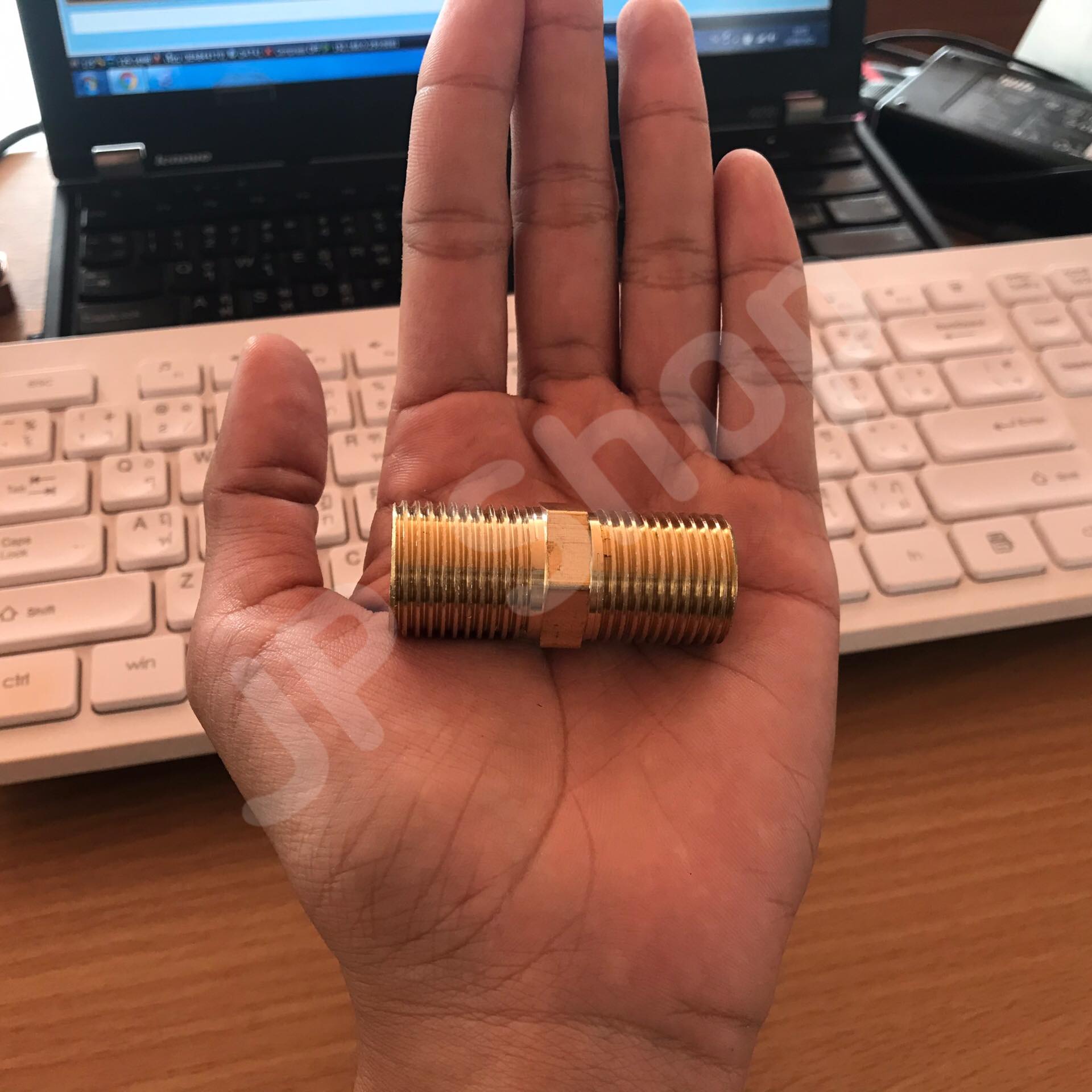 ข้อต่อทองเหลืองนิปเปิ้ลขนาด 4 หุน ยาว 50 มม. ข้อต่อ นิปเปิ้ล ทองเหลือง ขนาด 4 หุน #0345 ราคา1ตัว