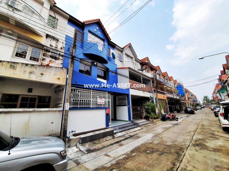 ขายทาวน์โฮม รีโนเวทใหม่ ย่าน เพชรเกษม หนองแขม หลักสอง บางแค พุทธมณฑล : ม.สุชา ถ.เพชรเกษม 112 แขวงหนองค้างพลู เขตหนองแขม กรุงเทพ / 3 ชั้น 22.3 ตารางวา