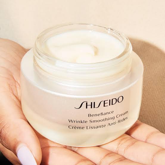 Shiseido Benefiance Wrinkle Smoothing Cream 15ml. ครีมบำรุงผิวสูตรเข้มข้น