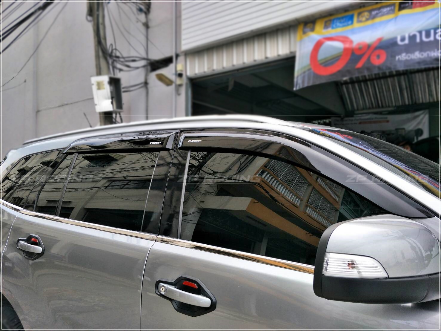 คิ้วกระจก Stainless 6 ชิ้น