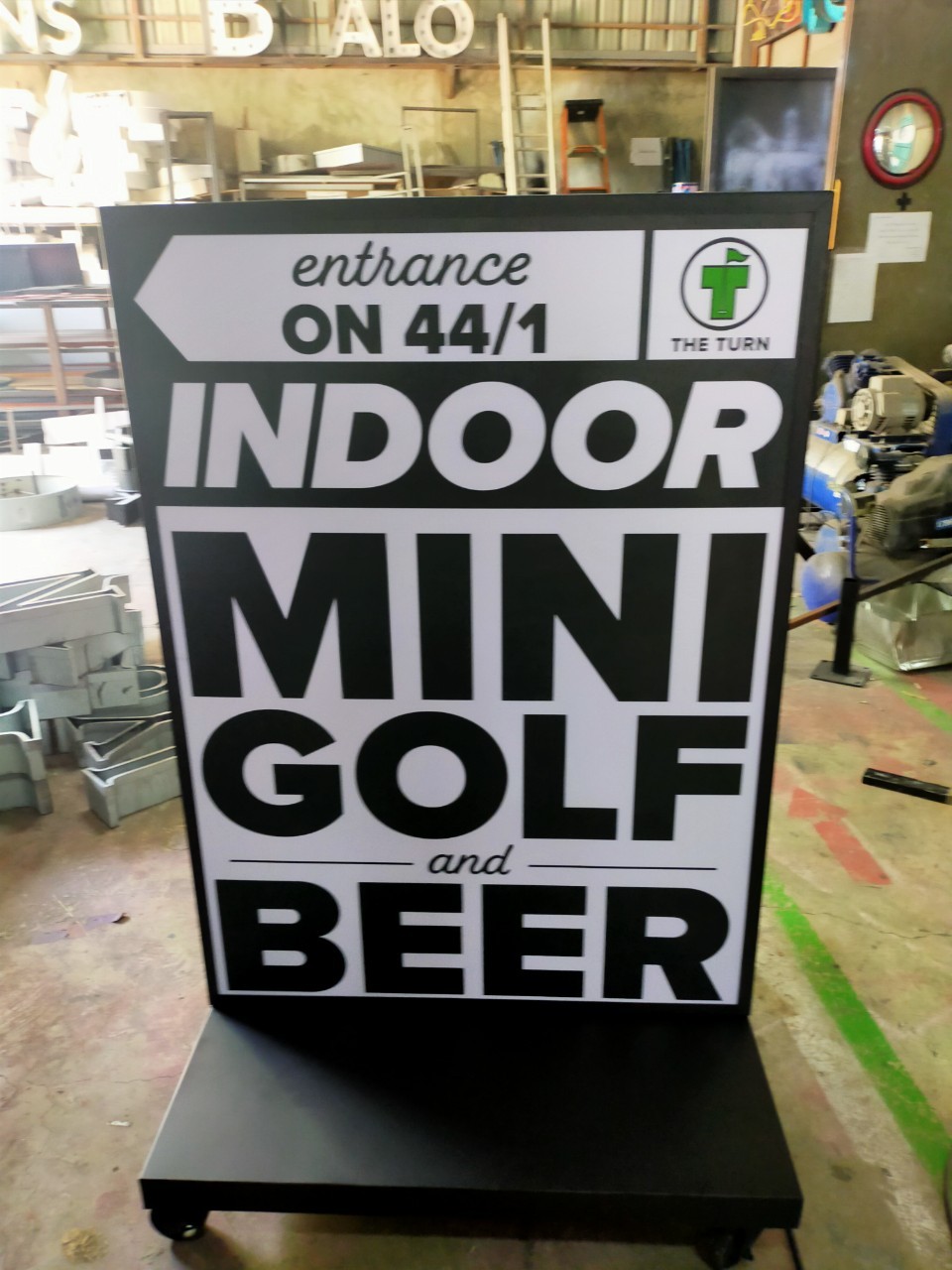 งานป้ายกล่องไฟ