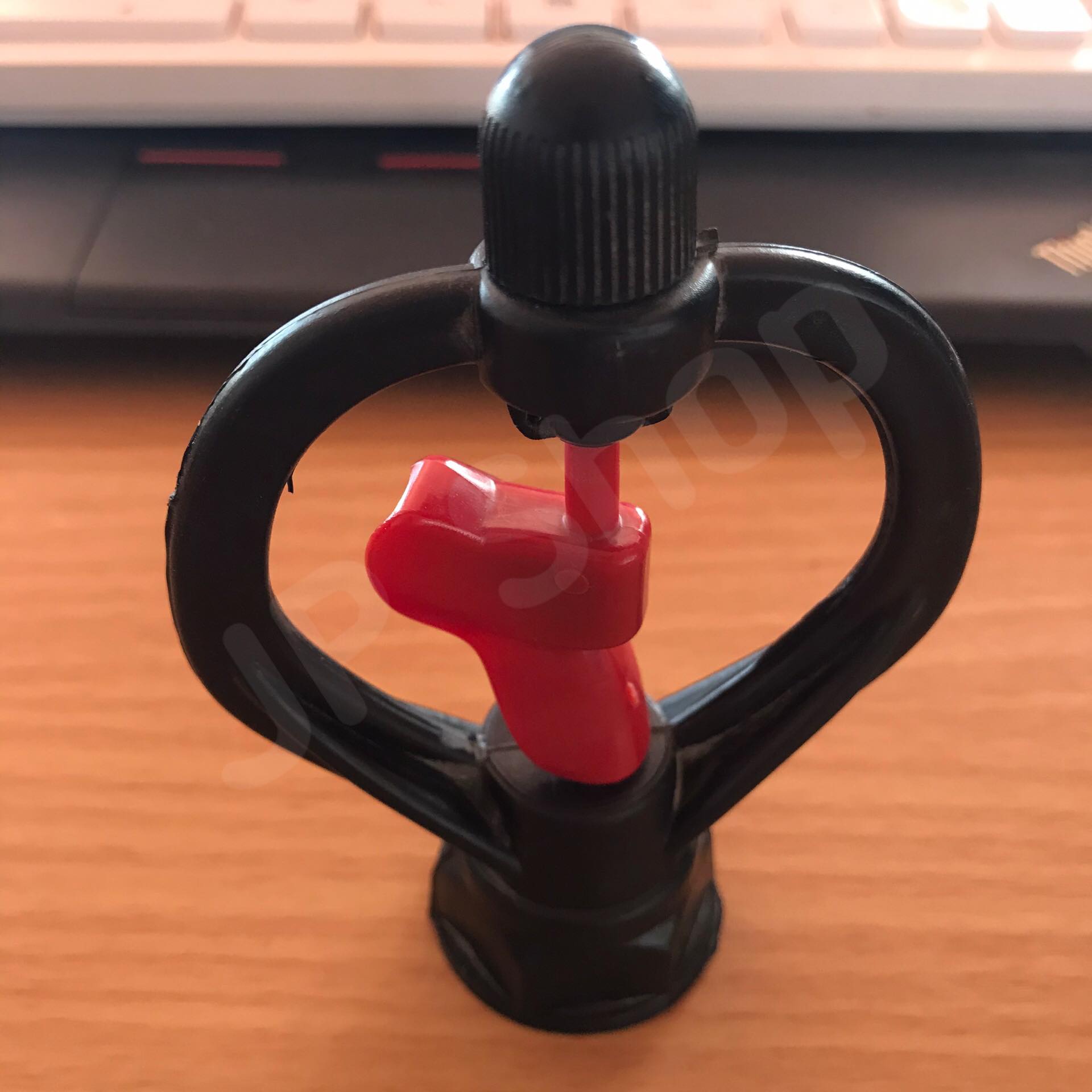 สปริงเกอร์ใบพัด พลาสติก PVC แดงเกลียวใน 1/2''-3/4'' (แพ็ค 10) แชมปื หูช้าง น้ำมาก คุณภาพดี ราคาถูก ตกตัวละ 10 บาท