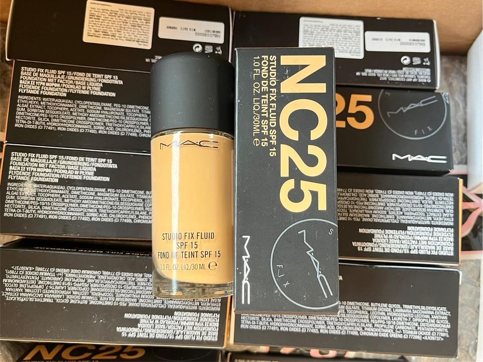 รองพื้น MAC Studio Fix Fluid SPF 15 ขนาด 30ml. ของแท้