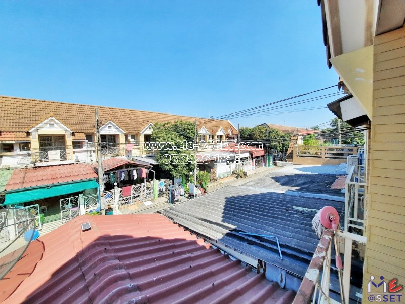 ขายทาวน์เฮ้าส์ ย่าน เคหะร่มเกล้า ราษฎร์พัฒนา น้อมเกล้า : พูนสินธานี 3 / 2 ชั้น 17 ตารางวา